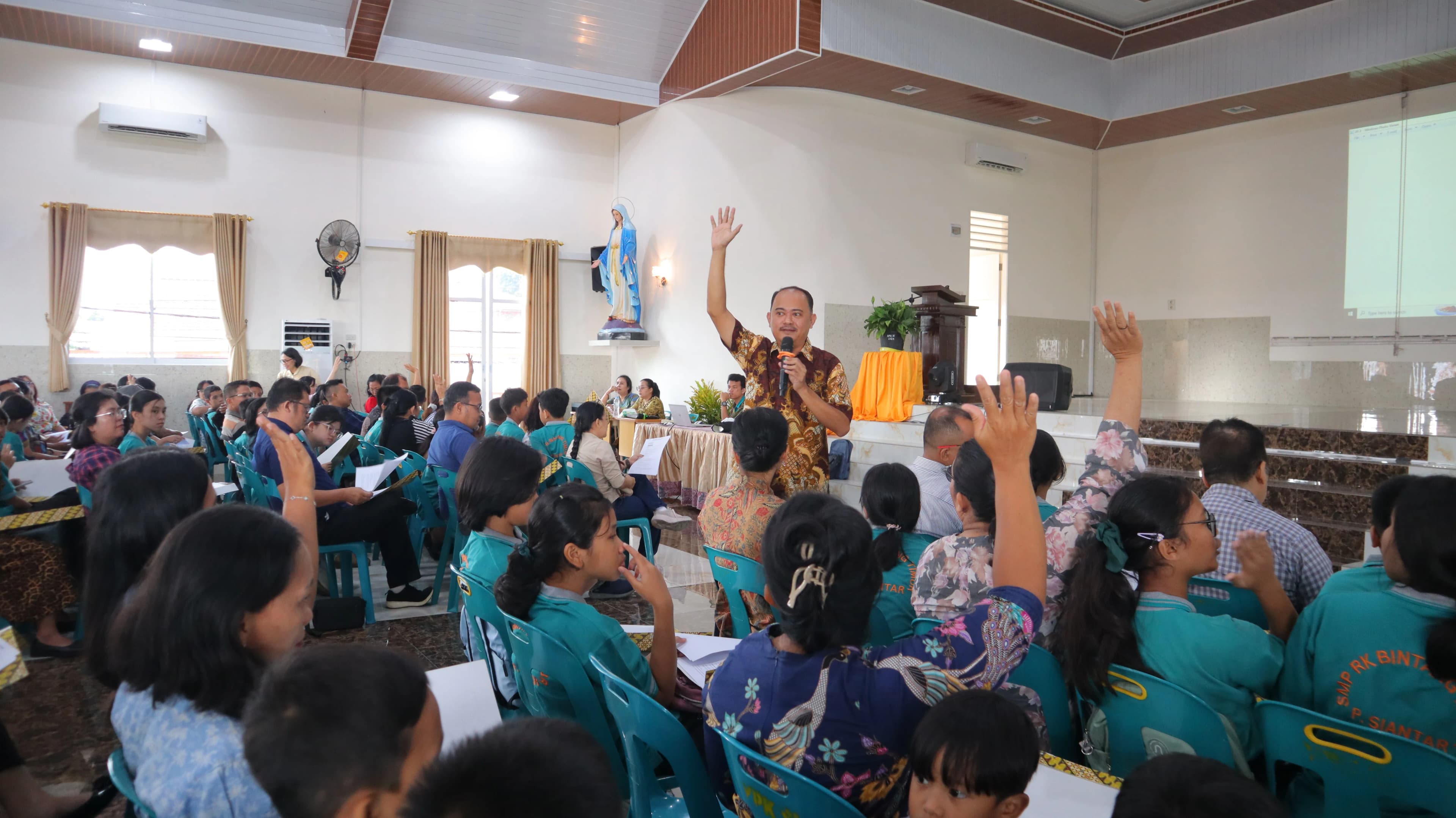 SMP RK Bintang Timur Pematangsiantar Gelar Pemaparan Hasil Psikotes untuk Mendukung Pengembangan Potensi Peserta Didik 2