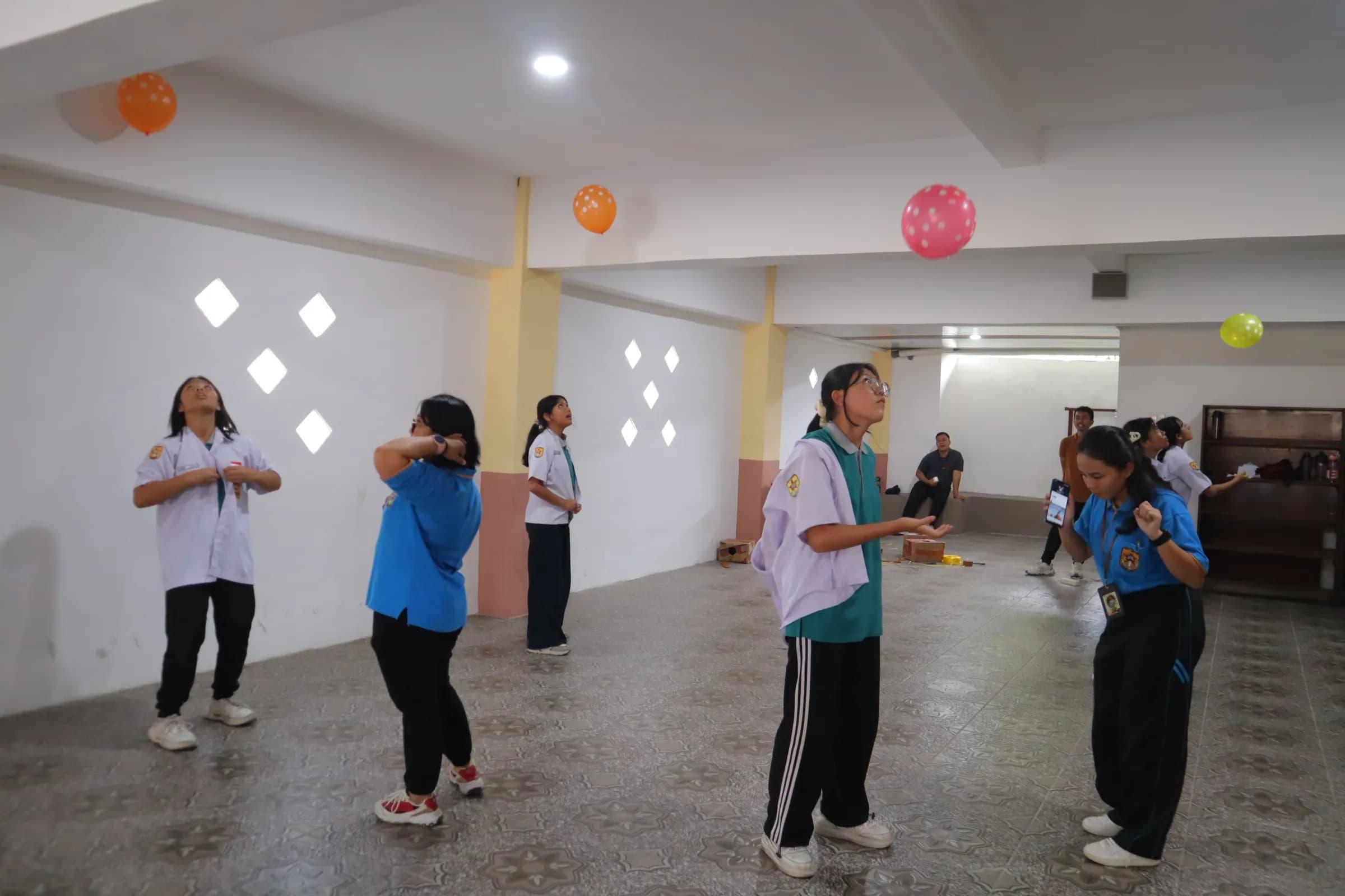 Semarak HUT ke-81 Kemerdekaan RI, SMP RK Bintang Timur Pematangsiantar Gelar Beragam Perlombaan 7
