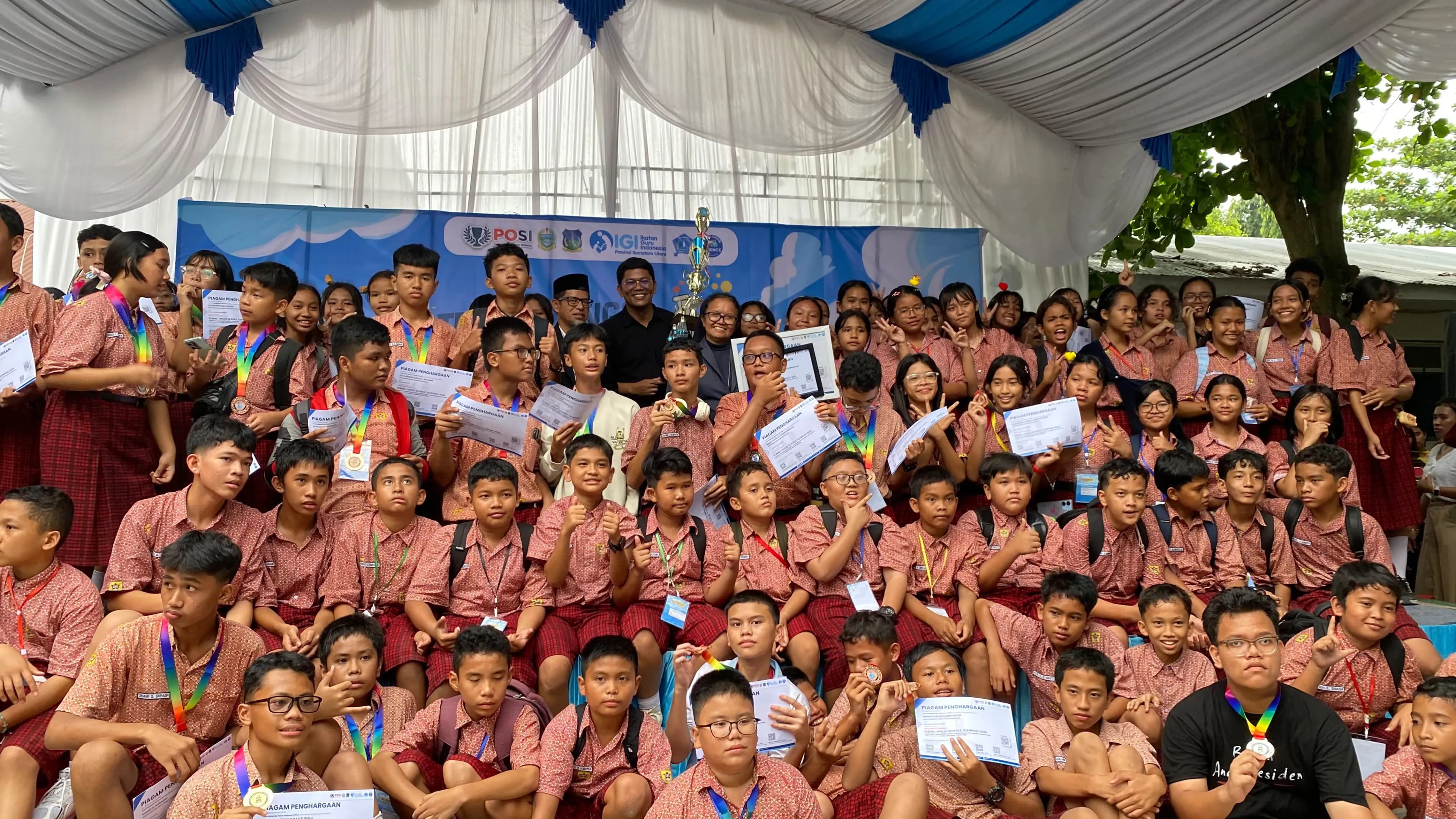 92 Medali Antar SMP Bintang Timur Pematangsiantar Raih Juara Umum 1 Tebing Tinggi SO 2026 2