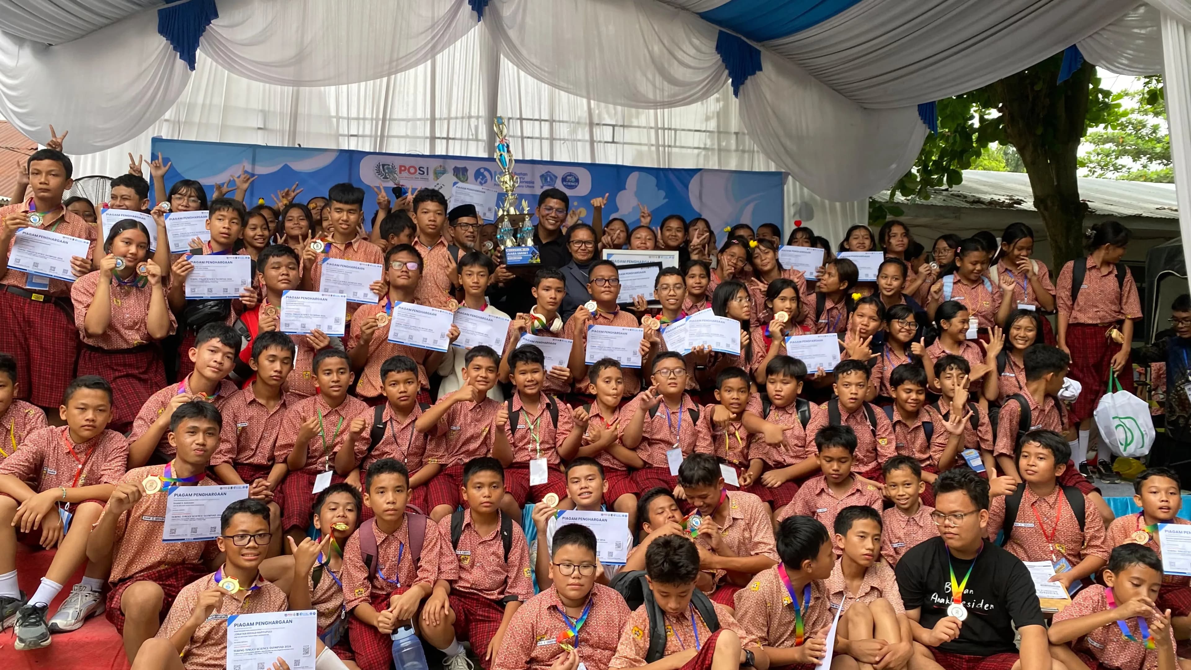 92 Medali Antar SMP Bintang Timur Pematangsiantar Raih Juara Umum 1 Tebing Tinggi SO 2026 6